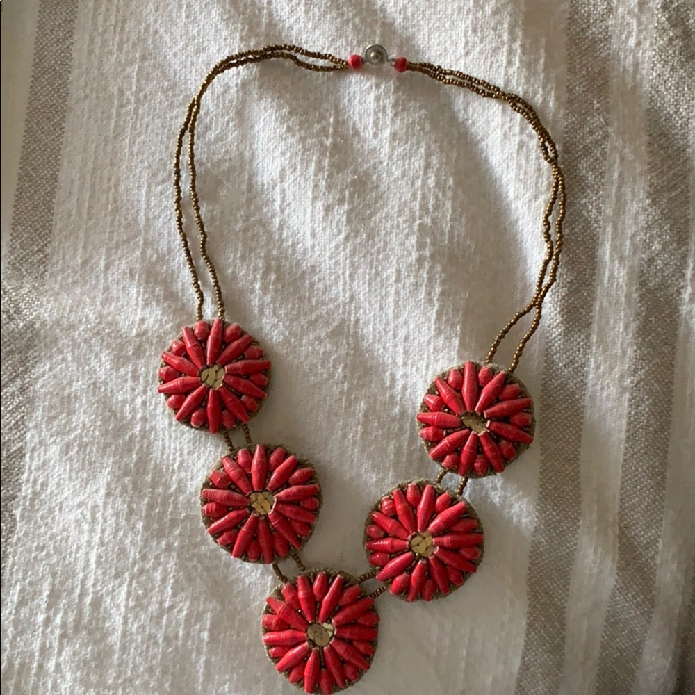 31 Bits beaded necklace